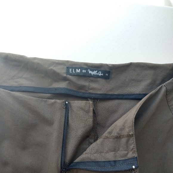 Elm by Matthildur Green Pleated Knee Cropped Pants - Picture 5 of 9